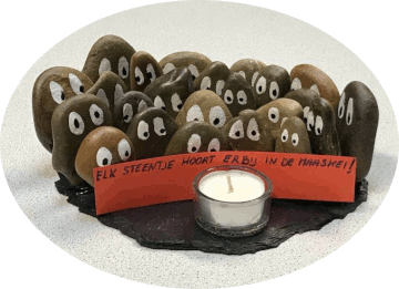 elk steentje erbij